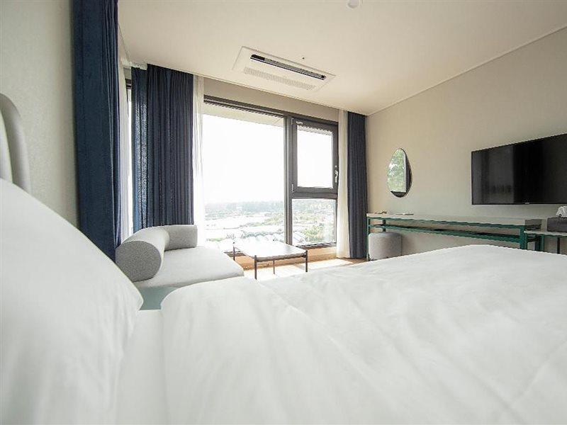 Hotel Seogwipean Seogwipo Bagian luar foto