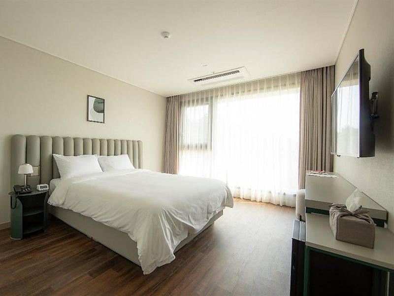 Hotel Seogwipean Seogwipo Bagian luar foto