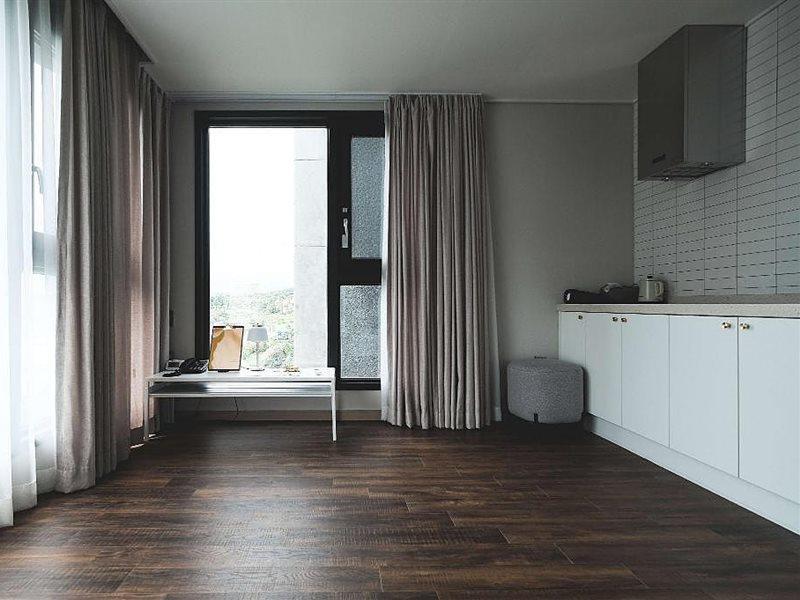 Hotel Seogwipean Seogwipo Bagian luar foto