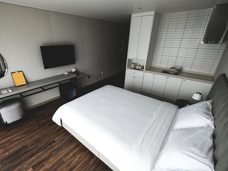 Hotel Seogwipean Seogwipo Bagian luar foto