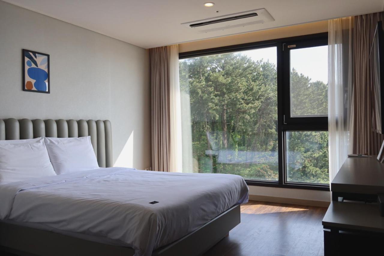 Hotel Seogwipean Seogwipo Bagian luar foto