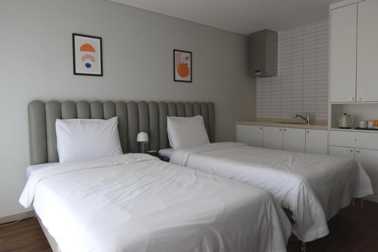 Hotel Seogwipean Seogwipo Bagian luar foto