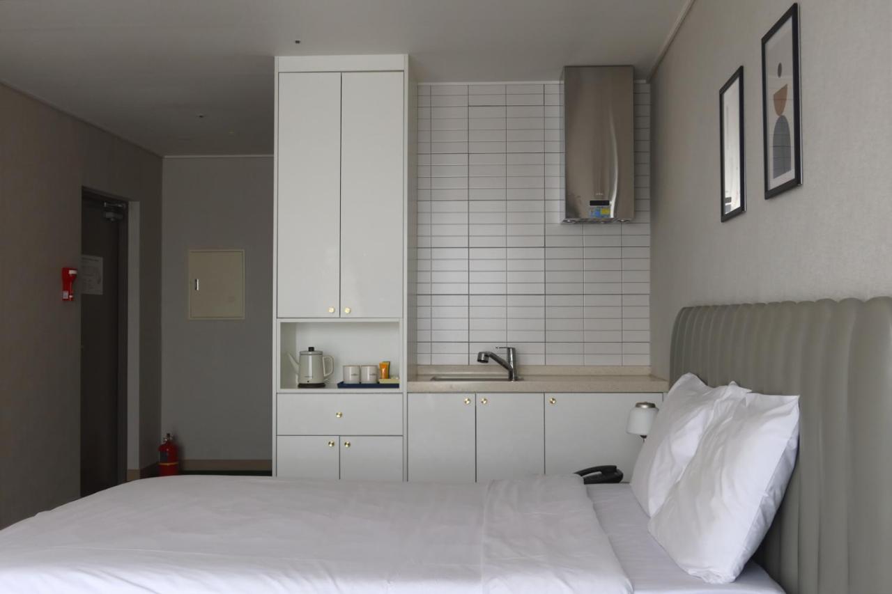 Hotel Seogwipean Seogwipo Bagian luar foto