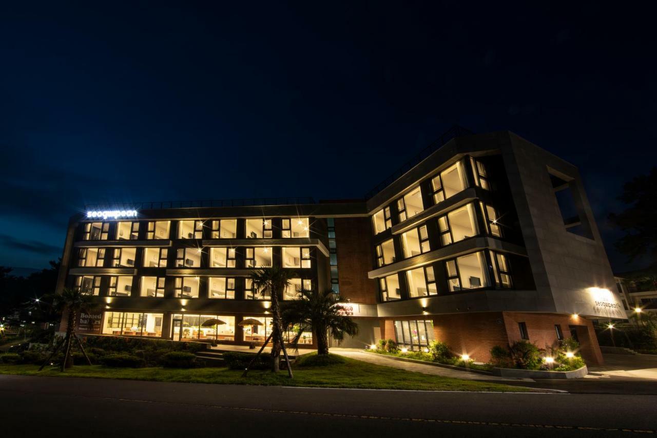 Hotel Seogwipean Seogwipo Bagian luar foto