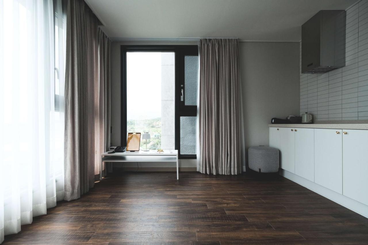 Hotel Seogwipean Seogwipo Bagian luar foto